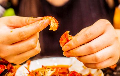 网红月饼今年特别多 牛蛙月饼、小龙虾月饼等出现